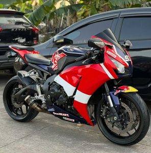 La meilleure CBR1000RR de <span class=keywords><strong>2006</strong></span>, avec 80 % d'éléments neufs et de pièces d'occasion - Product Image 3