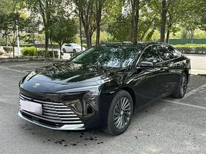 Buick LaCrosse 28T Platinum Edition 2025 haute performance, 2.0T Turbo, accélération en 7,2 s, berline - Product Image 2