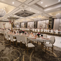Großhandel Moderner Goldener Edelstahl-Tisch Hotelmöbel für Esszimmer Wohnzimmer Hochzeit Event Bankett-Tisch Party Hotel