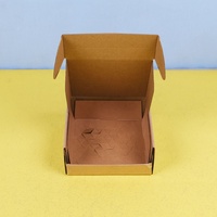 Boîte d'expédition personnalisée en carton ondulé de luxe avec insert en nid d'abeille pour l'expédition de produits