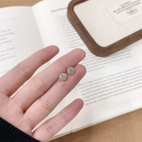 Boucles d'oreilles clous vintage minimalistes en or jaune 18 carats avec diamants de laboratoire ronds et perles, cadeau pour femme, bijoux fins, boucles d'oreilles en or