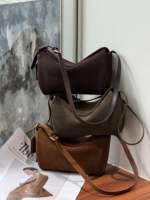 Sac Hobo Asymétrique en Daim avec Rabat, Sac à Main Courbé en Cuir de Vachette, Vente en Gros, Fournisseur