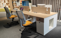 Table de conférence robuste pour 8 personnes, 2,4 m, en bois, avec pieds en dalle robustes, pour bureau d'entreprise