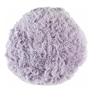 Coussin en fourrure Everest carré lilas, décoration douce pour la maison - Product Image 4