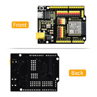 La carte de développement KEYESTUDIO ESP32 PLUS est compatible avec Arduino UNO R3 et est livrée avec un câble USB.