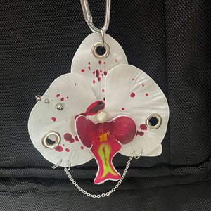Porte-clés Fleur d'Orchidée Gothique en Métal Industriel avec Œillet et Chaîne, Accessoire Punk pour Sacs et Clés - Product Image 3