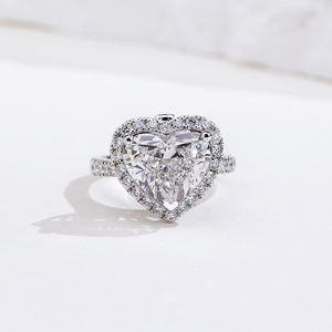 Bague et pendentif de luxe pour femme en diamant synthétique de laboratoire taille cœur certifié IGI, en platine PT950, modèle MSR-2049 - Product Image 1