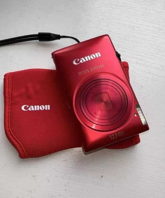 Low Price Canons IXUS220hs Used Camera Entry Level Card Portable Retro Digital Camera