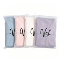 Sacs refermables en CPE givré recyclables personnalisés pour pochettes de vêtements avec logo imprimé en gravure