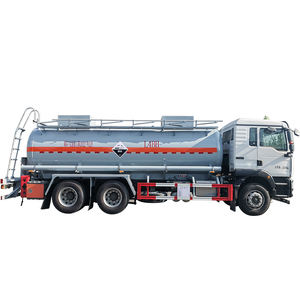 Camion lourd SITRAK carré direct d'usine 18 pour le prix préférentiel manuel de roue d'entraînement du transport 8x4 de liquide inflammable - Product Image 1