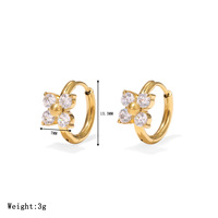 Collier de luxe tendance à motif floral - Pendentif fleur en zircon plaqué or 18 carats pour femme, collier polyvalent et attrayant pour la vente en gros