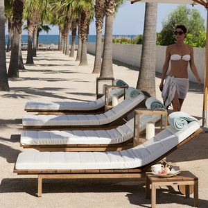 Canapé-lit d'extérieur avec table basse, lit de soleil individuel en teck imperméable pour jardin, inclinable et réglable, avec support métallique - Product Image 3