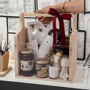 Aanpasbare houten cadeaukist van dennenhout, handgepolijst houten cadeaumand met acrylpaneel voor bruiloft, verjaardag, feestdagen cadeauverpakking - Product Image 2