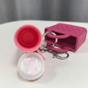 <span class=keywords><strong>Mini</strong></span> bolso <span class=keywords><strong>con</strong></span> <span class=keywords><strong>Mini</strong></span> taza llavero Combo para mujer accesorio de almacenamiento práctico para llaves/bálsamo labial lindo <span class=keywords><strong>encanto</strong></span> para bolso y bolso de mano - Product Image 4