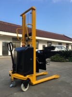 Lève-fût semi-électrique avec manutention efficace des fûts d'huile en aluminium, hauteur de levage de 6000 mm, conception compatible avec les chariots élévateurs