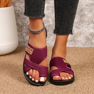Sandales plates à bout ouvert pour femmes, respirantes, en maille, à brides croisées, légères et confortables, chaussures d'été pour femmes - Product Image 3