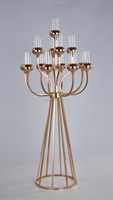 Vente flash : Chandelier en métal doré à 13 bras de 120 cm pour la décoration de table de mariage