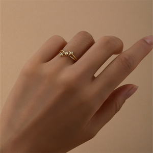 Anillo CANNER de Plata de Ley 925 con Diseño Exquisito de Estrella y Luna, Elegante Anillo de Oro de 18K - Product Image 5