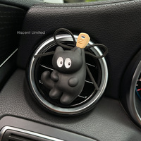 Diffuseur d'air frais pour voiture en forme de chat mignon et moderne, en résine, à clipser sur la grille d'aération, ornement d'intérieur avec parfum naturel, sans électricité requise