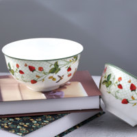 Service de vaisselle en céramique fine et porcelaine de Chine, motif fraise, pour restaurant, hôtel et usage domestique