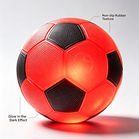 Ballon de football LED lumineux écologique taille 5, fabriqué en usine, qui brille dans le noir, avec logo personnalisé, OEM ODM, pour entraînement sportif nocturne