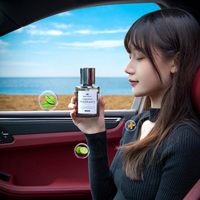 Mescente Nouveau Design Parfum d'air de voiture de luxe Huile essentielle interne Bouteille en verre Diffuseur de voiture
