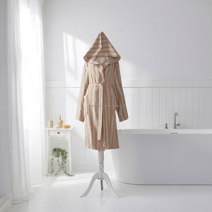 Peignoir unisexe 100% coton Best Seller Séchage rapide Vêtement de nuit d'été Tissu tissé respirant Léger Toute l'année ODM Fabriqué en Turquie - Product Image 2