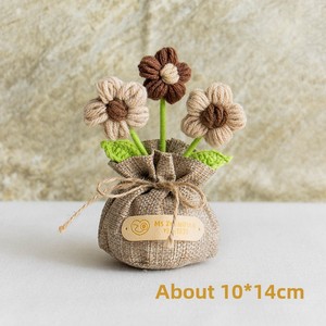 Fleur artificielle en laine crochetée Tulipe Rose pour la maison avec pot tricoté Décoration GBPP-53 - Product Image 6