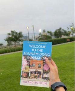 Compre el Libro Bienvenida a la Librería Hyunam-Dong de Hwang Bo-Reum, Novela de Ficción en Inglés, Libro Coreano Más Vendido - Product Image 6