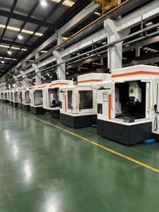 Centro de Mecanizado CNC de Acero Inoxidable de Alta Precisión y Eficiencia, Modelo XH717D, Vertical, Automático, para Fabricación de Metales, con Control Avanzado - Product Image 3