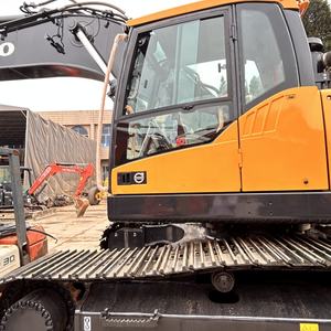 Excavadora Volvo EC380DL de Segunda Mano Original, 38 Toneladas, Motor de 160KW, Caja de Cambios, Bomba, Entrega Rápida Disponible Ahora - Product Image 1