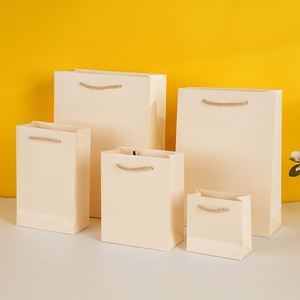 Sacs cadeaux en papier personnalisés imprimés avec logo, poignées en ruban recyclables, emballage boutique - Product Image 5