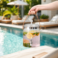 Carafe à eau en plastique avec logo personnalisé pour réfrigérateur, récipient pour boissons froides de qualité alimentaire sans BPA avec couvercle