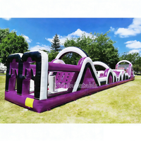 Parcours d'obstacles gonflables géants commerciaux pour adultes avec toboggan pour le team building, en PVC durable