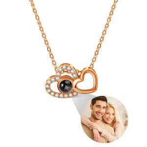 <span class=keywords><strong>Collana</strong></span> <span class=keywords><strong>con</strong></span> doppio cuore in zircone personalizzato <span class=keywords><strong>con</strong></span> pietra di <span class=keywords><strong>proiezione</strong></span> per gioielli da donna regalo di san valentino - Product Image 2