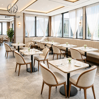 Projet hôtelier Ron Group, mobilier de restaurant, table carrée en marbre, banquette en forme de L, chaise en tissu rembourrée