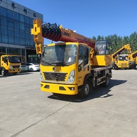 Grue mobile hydraulique SINOTRUK de 8 tonnes, équipement de levage, grue de chantier, camion-grue, grue de levage