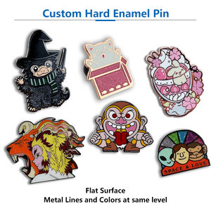 Venta directa de fábrica Anime lindo chapado en oro suave sombrero solapa Pin Metal duro coche insignia esmalte Pin regalo personalizado - Product Image 2