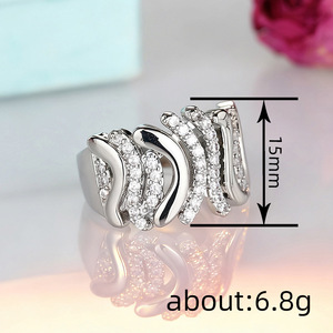 Anello di Design per Donne, Gioiello da Dito Minimalista e alla Moda - Product Image 4