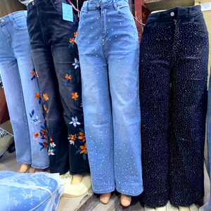 <span class=keywords><strong>Jean</strong></span> crayon ample taille haute pour <span class=keywords><strong>femme</strong></span> <span class=keywords><strong>avec</strong></span> broderie florale et strass en denim pour l'été, le printemps, l'automne, le streetwear et le quotidien - Product Image 1