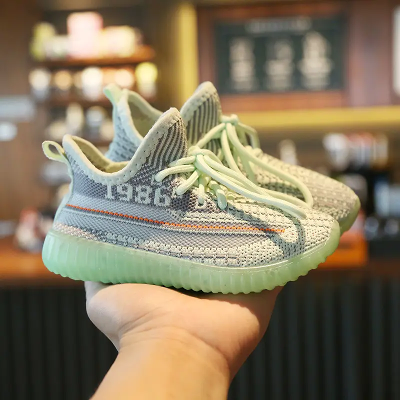 High Quality Wholesale Children's Casual Shoes Yeezy 350 v2 Fashion Sneakers Men Women Sport Designer Shoes for Kids