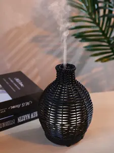 Top Seller New Product Artistic Flavor Warm Light Black Natural Rattan Office Essentials Aroma Diffuser Humidifier