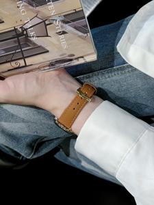 Directo de fábrica <span class=keywords><strong>Kroos</strong></span> Heart Connector Correa de cuero de becerro Correa retro y de moda adecuada para Apple 1-10 generaciones - Product Image 4