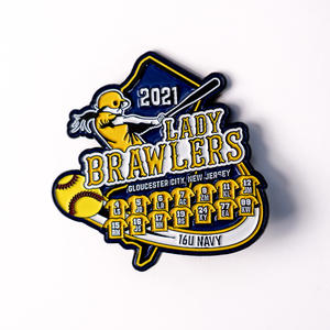 Exquisito regalo de PIN de metal, recuerdo de reunión de amigos, fecha personalizada y apodo disponibles - Product Image 5