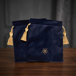 Bolsa de Terciopelo Personalizada de Alta Calidad con Cordón y Borla para Regalo, Joyería, Promoción, Bolsa Protectora contra el Polvo, Venta al Por Mayor - Product Image 1