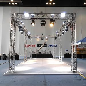 Fabricante directo de aluminio ultraligero portátil DJ mesa de alta calidad montar plegable móvil DJ Truss Booth - Product Image 2