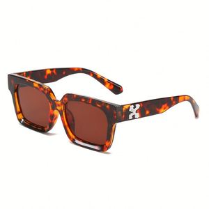 Logo personnalisé Mode Rétro Hommes Femmes <span class=keywords><strong>X</strong></span> Lettre Noir Rouge Lunettes de Soleil UV400 Grande Monture Lunettes de Soleil Carrées Hommes Femmes - Product Image 6