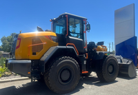 Chargeuse sur pneus 838T de 13,5 tonnes avec système de freinage à disque humide pour une utilisation sûre et stable lors du chargement de matériaux de construction