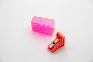<span class=keywords><strong>Taille</strong></span>-<span class=keywords><strong>crayon</strong></span> en plastique multifonctionnel de haute qualité avec couvercle, couleur vive, standard <span class=keywords><strong>pour</strong></span> l'école et le bureau - Product Image 6