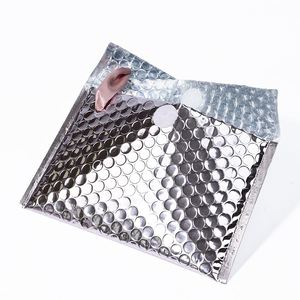Petit sac à bijoux avec sangle de suspension, emballage compact et protecteur - Product Image 5